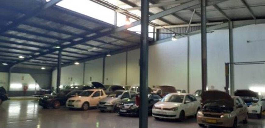 1800m² Warehouse For Sale in Durban North.