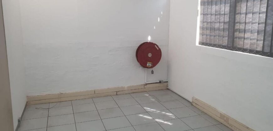 2100m² Warehouse to rent in Pinetown.